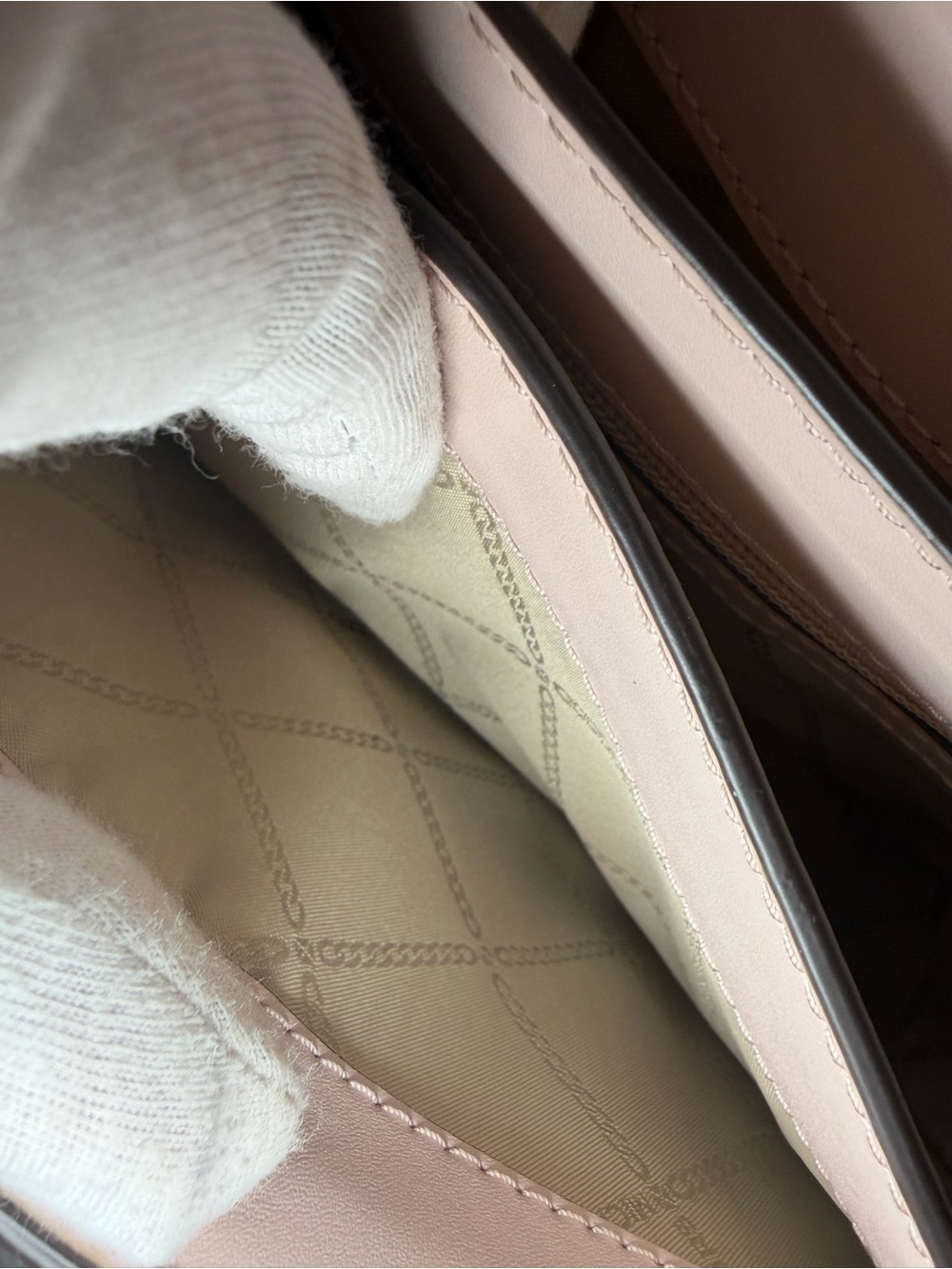 Michael Kors Pale Pink Leather Crossbody with Gold Hardware and 2 straps. - Picture 8 of 15